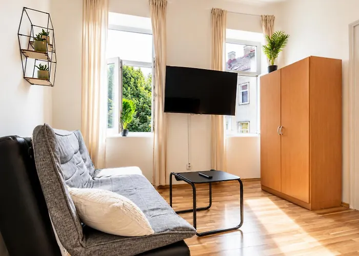 Affordable 1br Near Schoenbrunn & Westbahnhof Great For Long Apartment Vienna